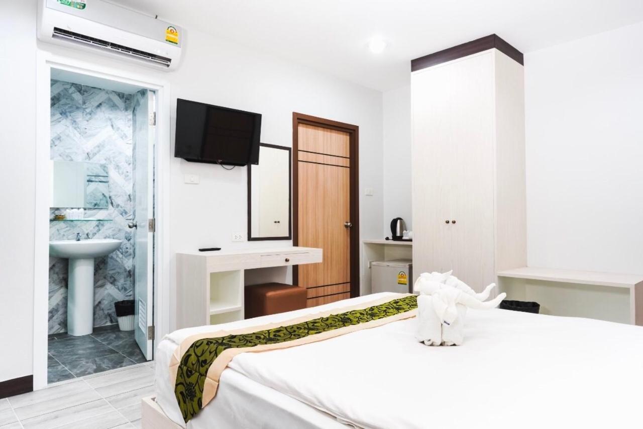 Neptuna Hotel Patong Ngoại thất bức ảnh